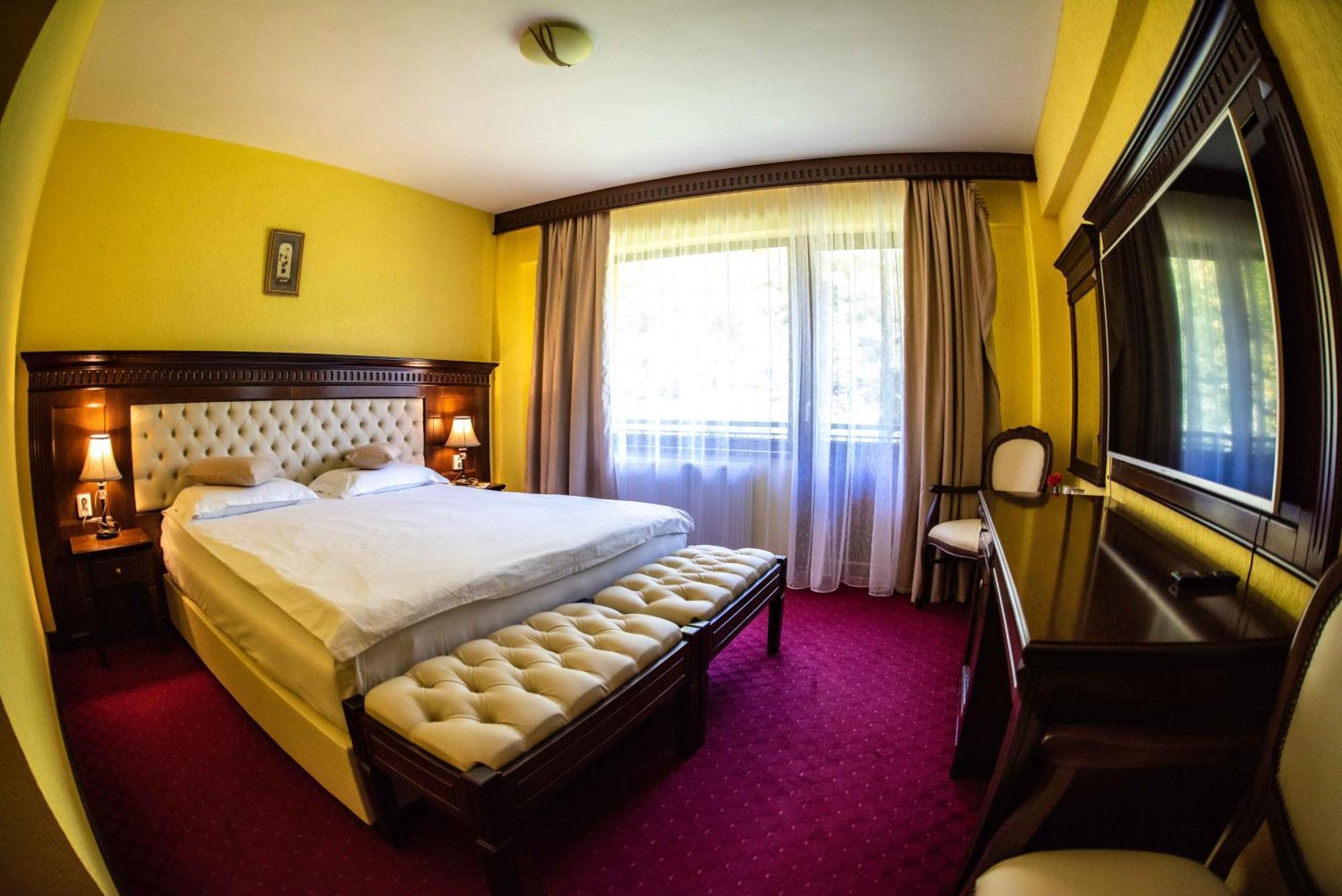 Hotel Trei Brazi Băile Olăneşti Exterior foto